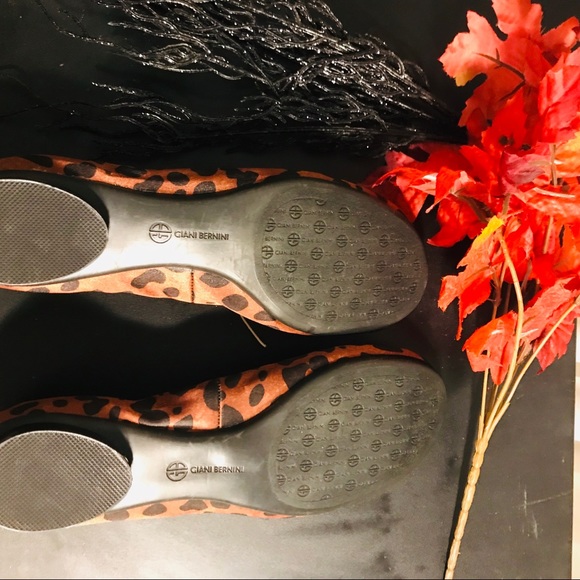 🍁 Stylish Giani Bernini Animal Print Ballet Flats - Picture 2 of 3